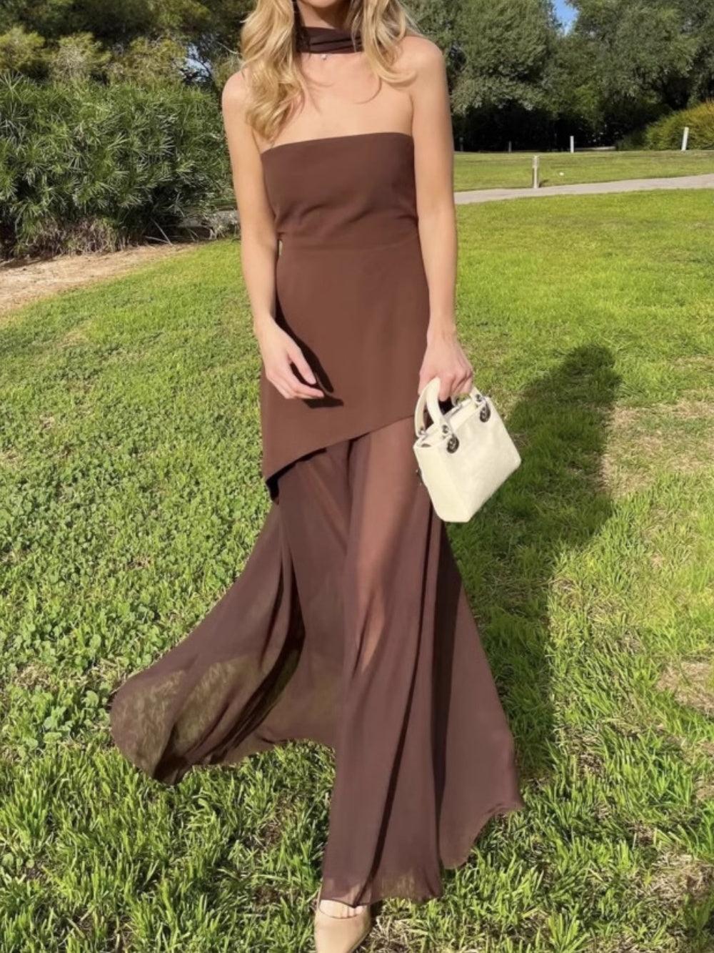 Elegant strapless one-shoulder sleeveless dress for a chic and sophisticated look