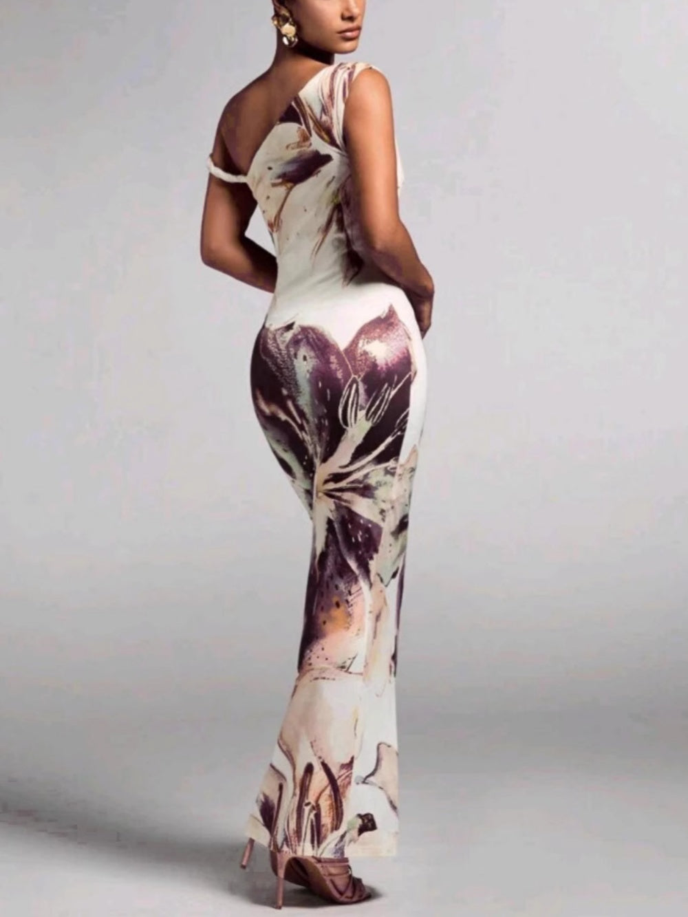 Long pleated one-shoulder printed elegant dress