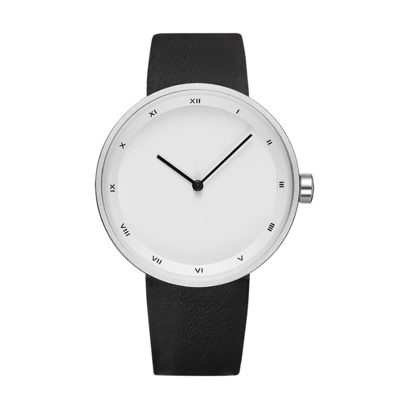 Elegant Quartz Watch with Minimalist Style