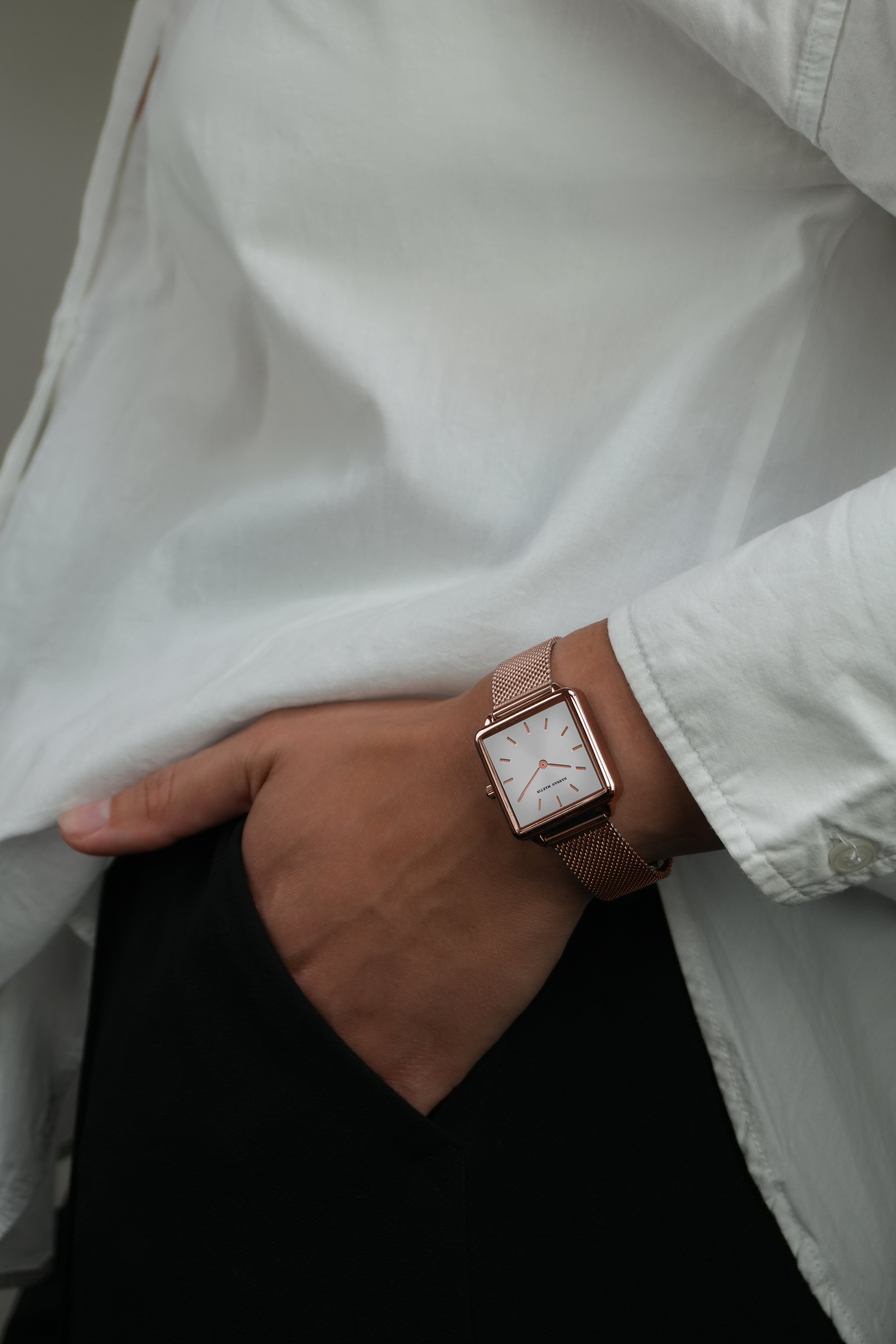 Elegant Square Watch with Rose Gold Finish and Mesh Band