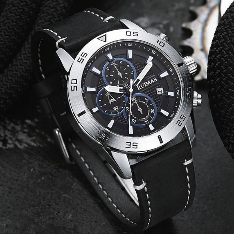 Quartz Chronograph Watch with Digital and Analog Display