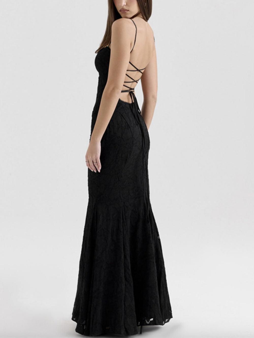 Long Mermaid Dress with Straps at the Back for an Elegant Look