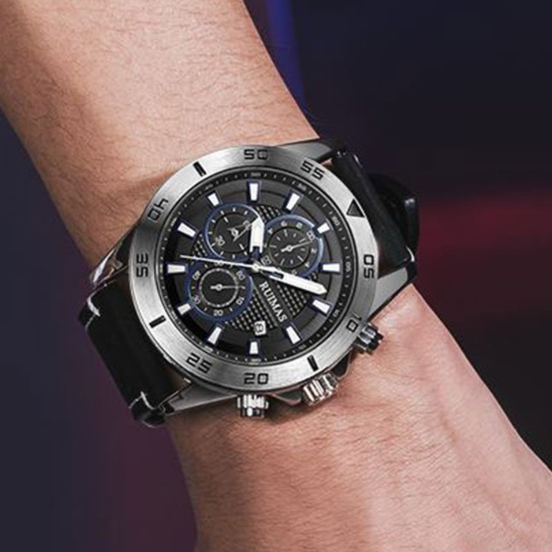 Quartz Chronograph Watch with Digital and Analog Display
