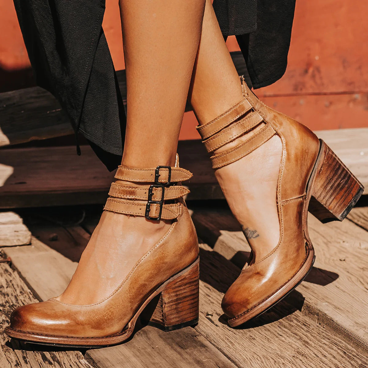 Elegant and Unmissable Style: Marisa Clarisse Ankle Boots for a Sophisticated Look