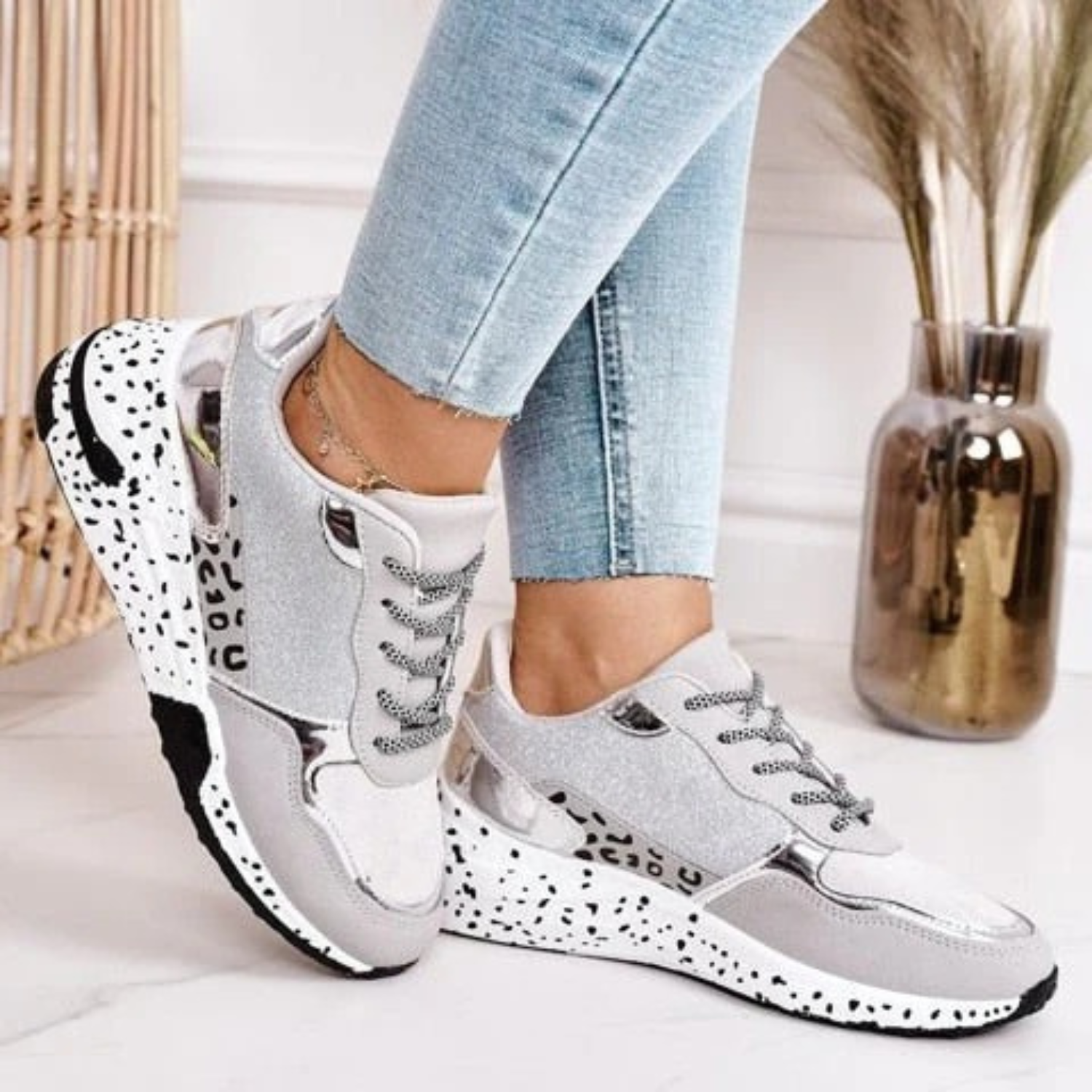 Spring | Fashionable and Comfortable Orthopedic Sneakers for a Healthy Style