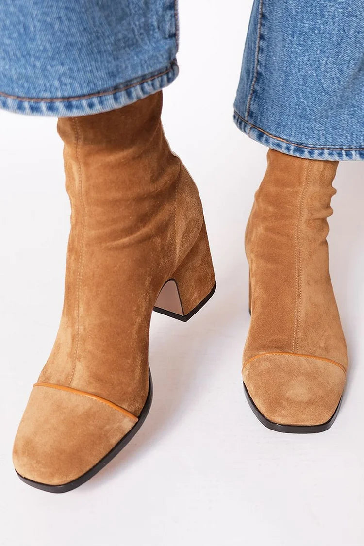 Suede Ankle Boots with Lightning Zip for a Stylish and Comfortable Look