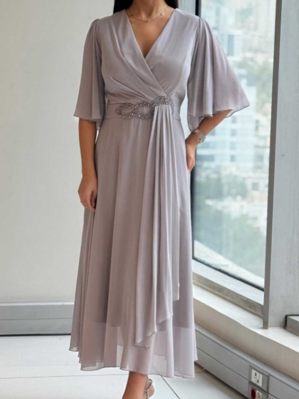 Elegant long chiffon dress with V-neckline