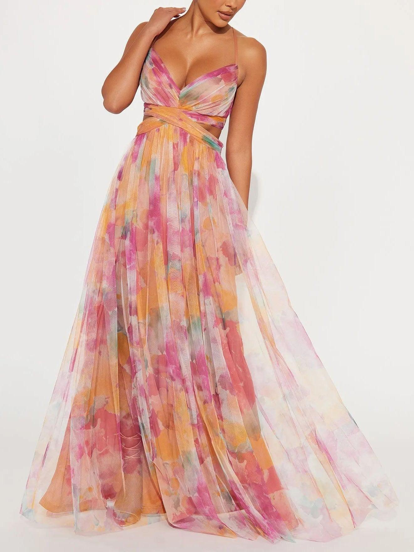 Maximée Elegant Dress with Painted Floral Print and V-neck