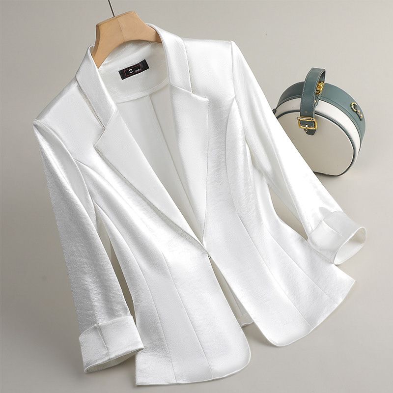 Serena Satin Blazer Elegant for a Sophisticated Look