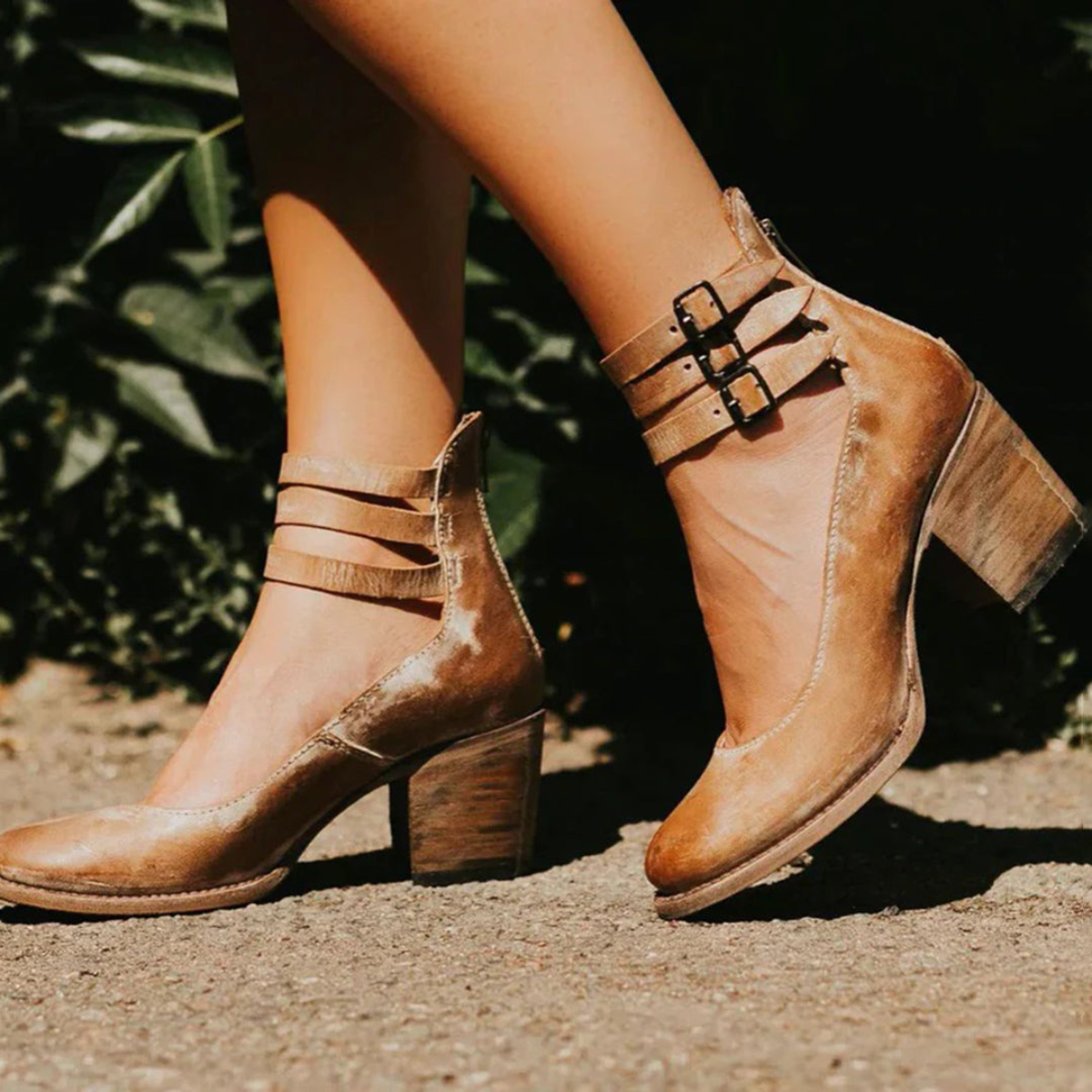 Elegant and Unmissable Style: Marisa Clarisse Ankle Boots for a Sophisticated Look