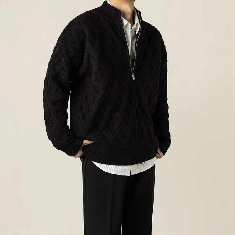 Hunter's Luxurious Angora Wool Jacket for Stylish Comfort