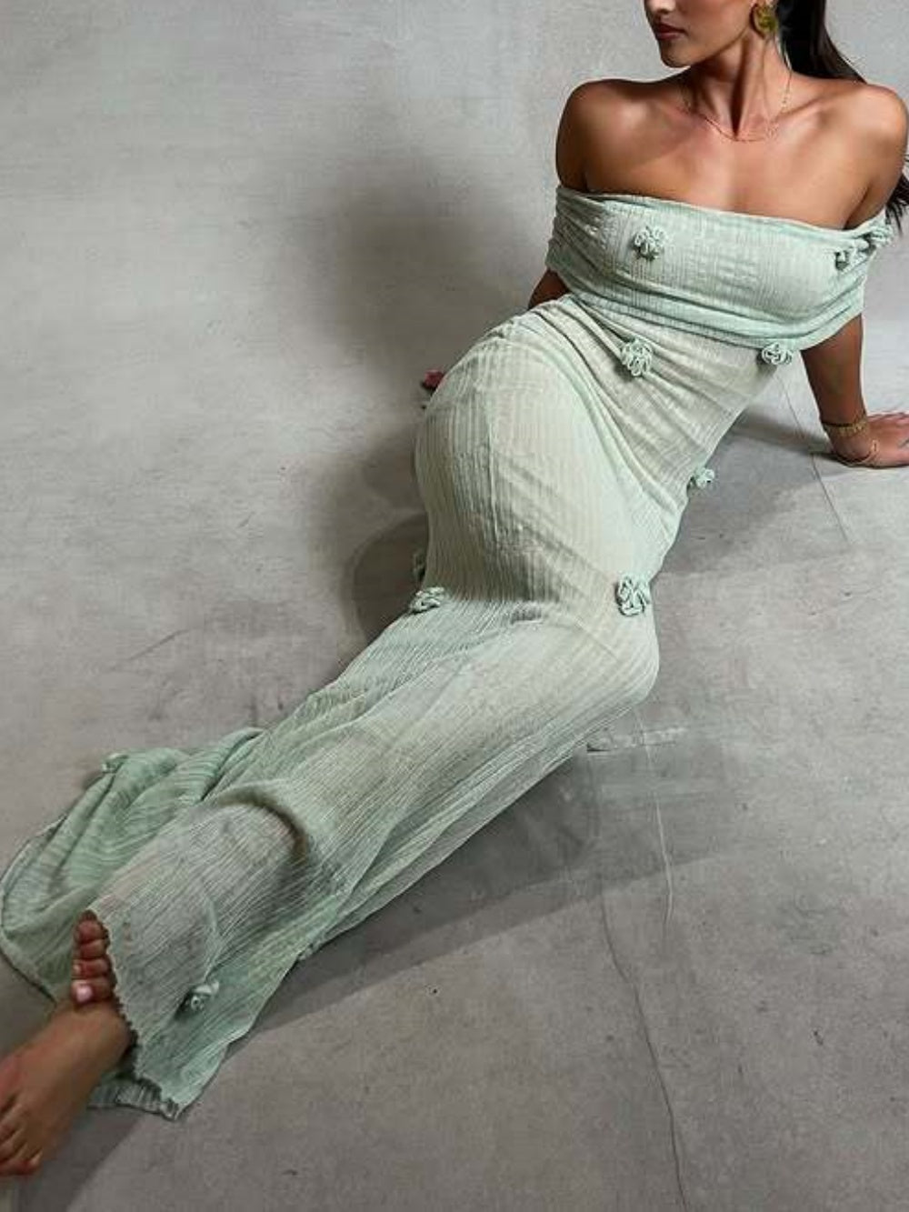 Long floral off-the-shoulder dress for an elegant and sophisticated look