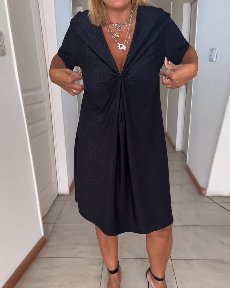 Short-Sleeve V-Neck Dress – Effortless Everyday Style