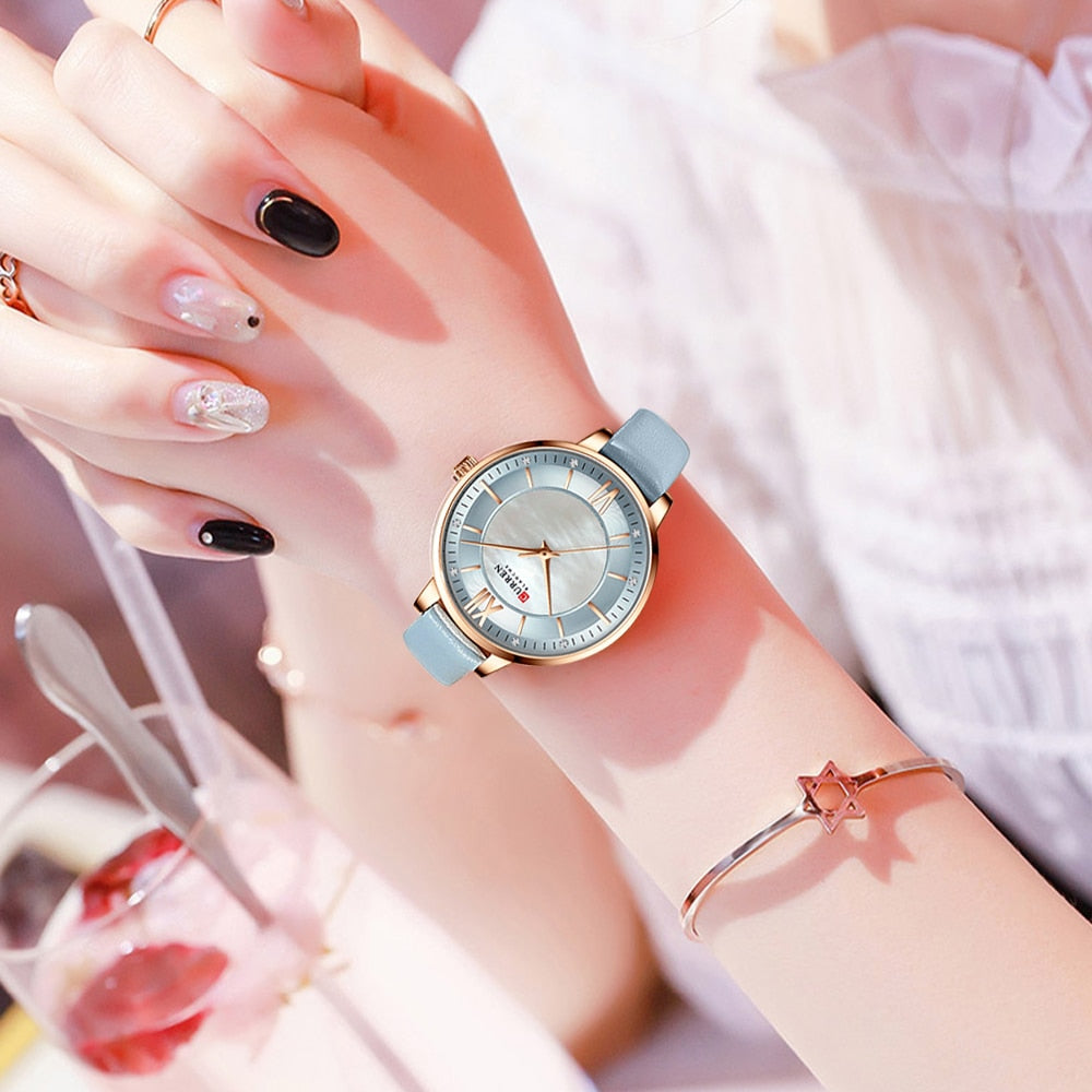 Elegant Ladies Quartz Watch - Trendy and Sophisticated Accessory