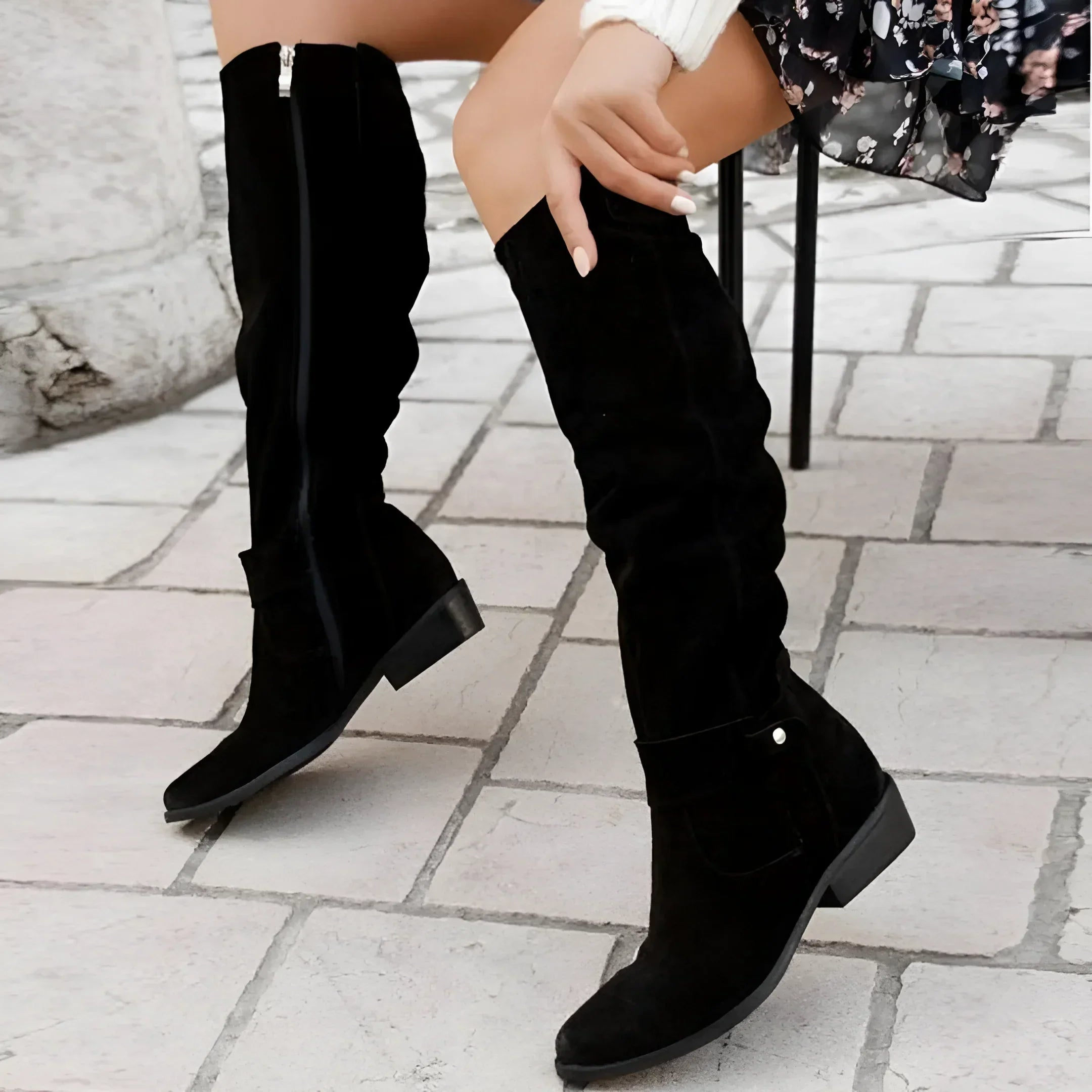 Reverie - Elegant Knee-High Suede Boots