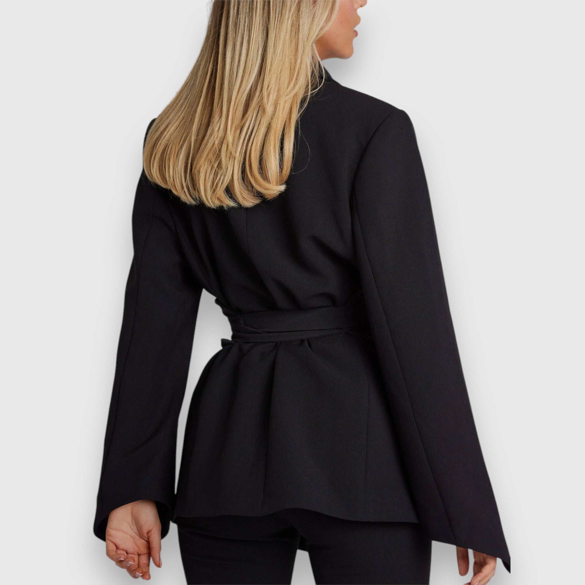 Naëlle – Elegant Women's Blazer, Sophisticated Style and Ultimate Comfort