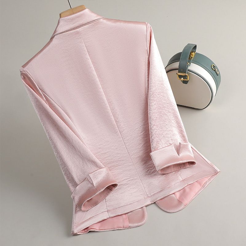 Serena Satin Blazer Elegant for a Sophisticated Look