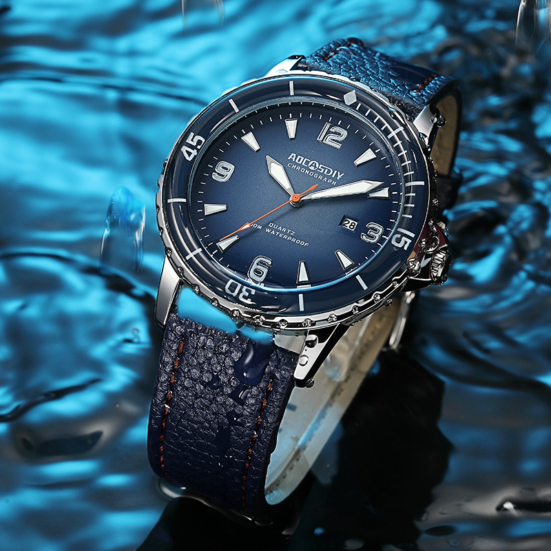 Casual watch with an elegant leather strap