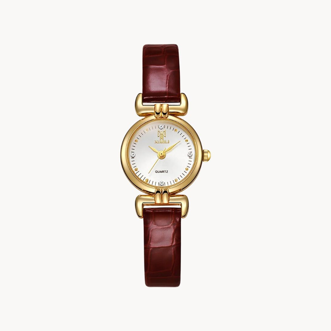 Elegant Daniela Watch with Luxurious Leather Details