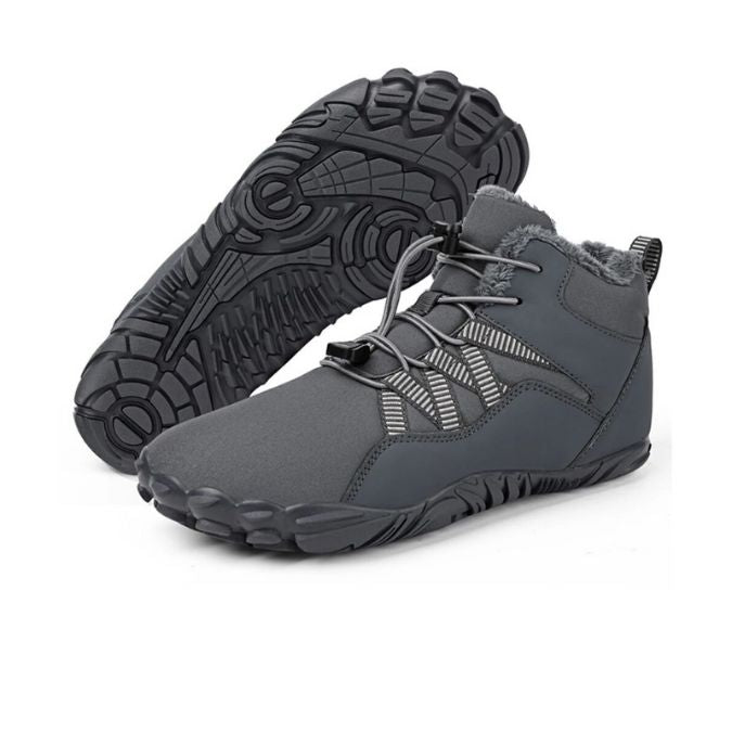 Carter Pro - Non-slip universal winter shoe for bare feet