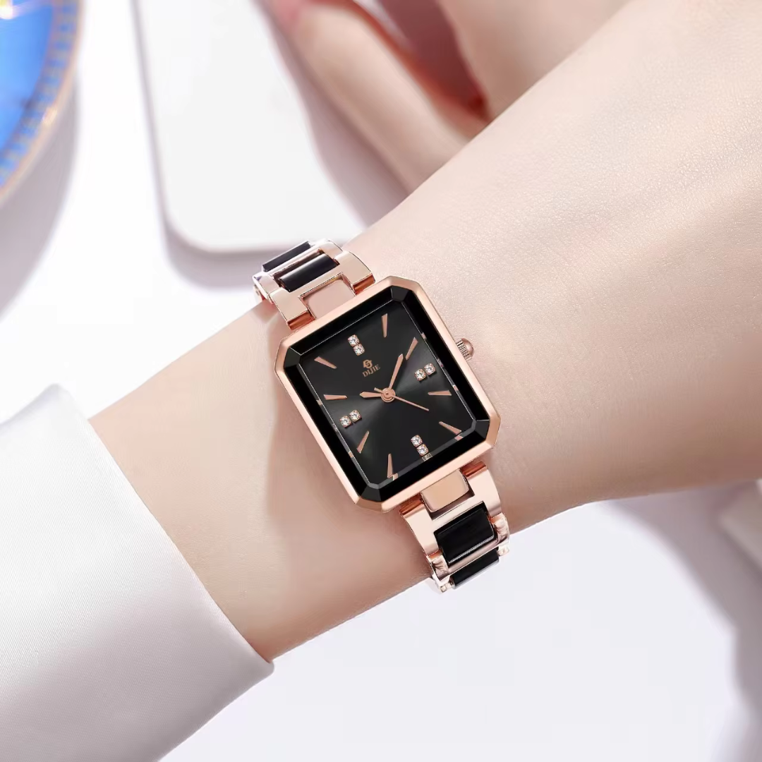 Elegant Luxury Diamond Square Quartz Watch for a Sleek and Stylish Look