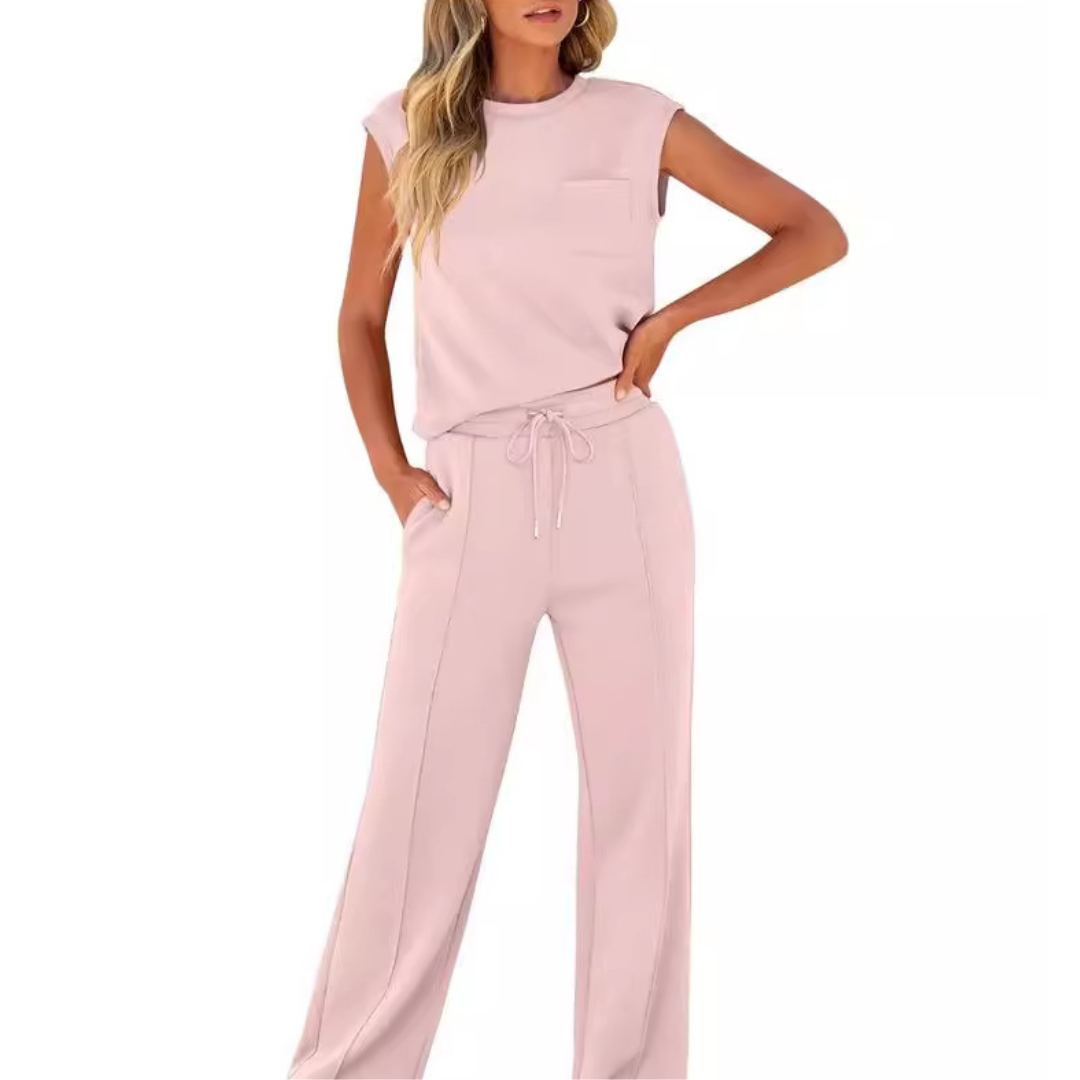Janet | Casual and Comfortable Set for a Relaxed Style