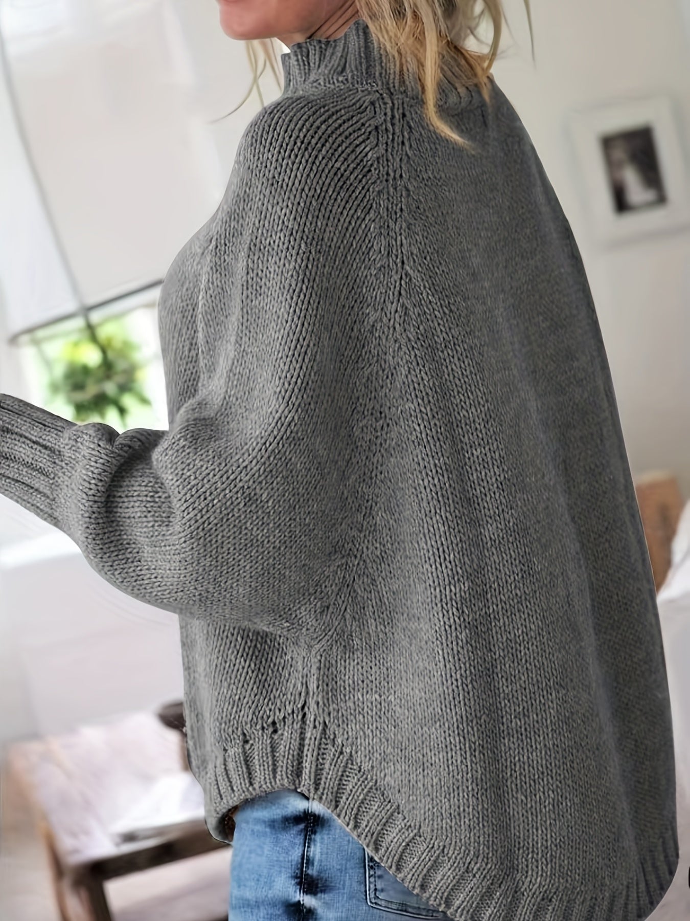 Lorette - Elegant Cable Knit Sweater for a Sophisticated Style