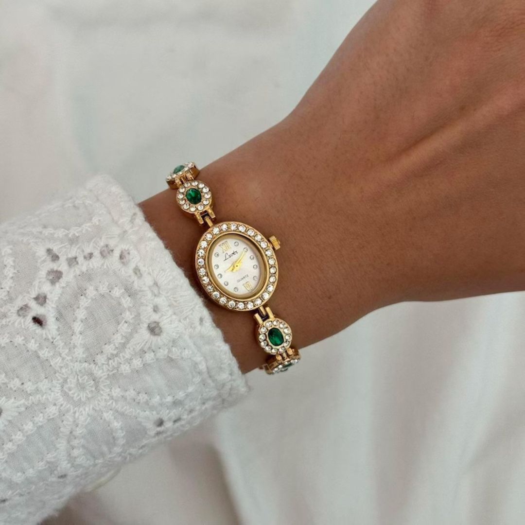 Cento Wristwatch with Elegant Minimalist Dial