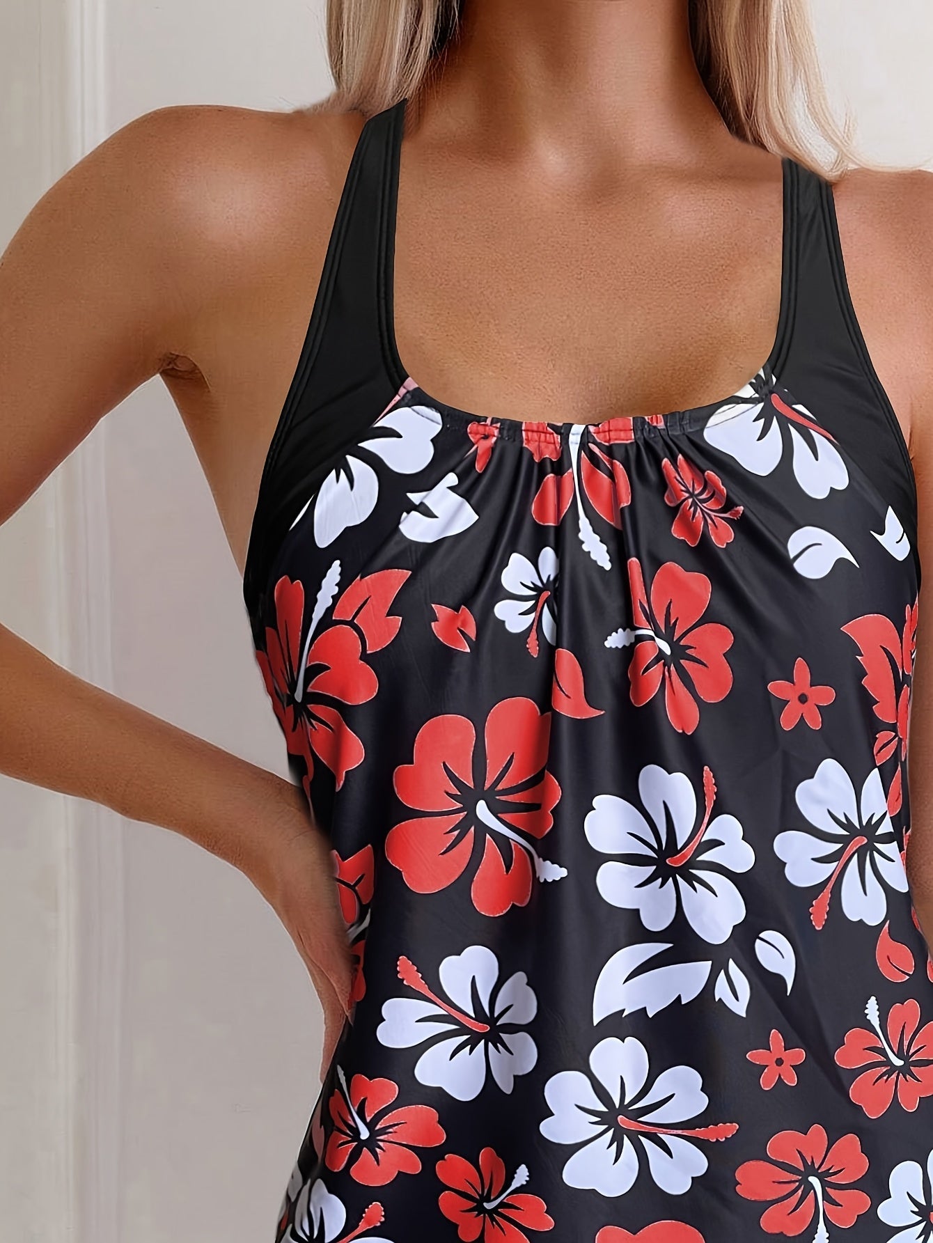 Floral Print Tankini Set – Vibrant Two-Piece Swimsuit