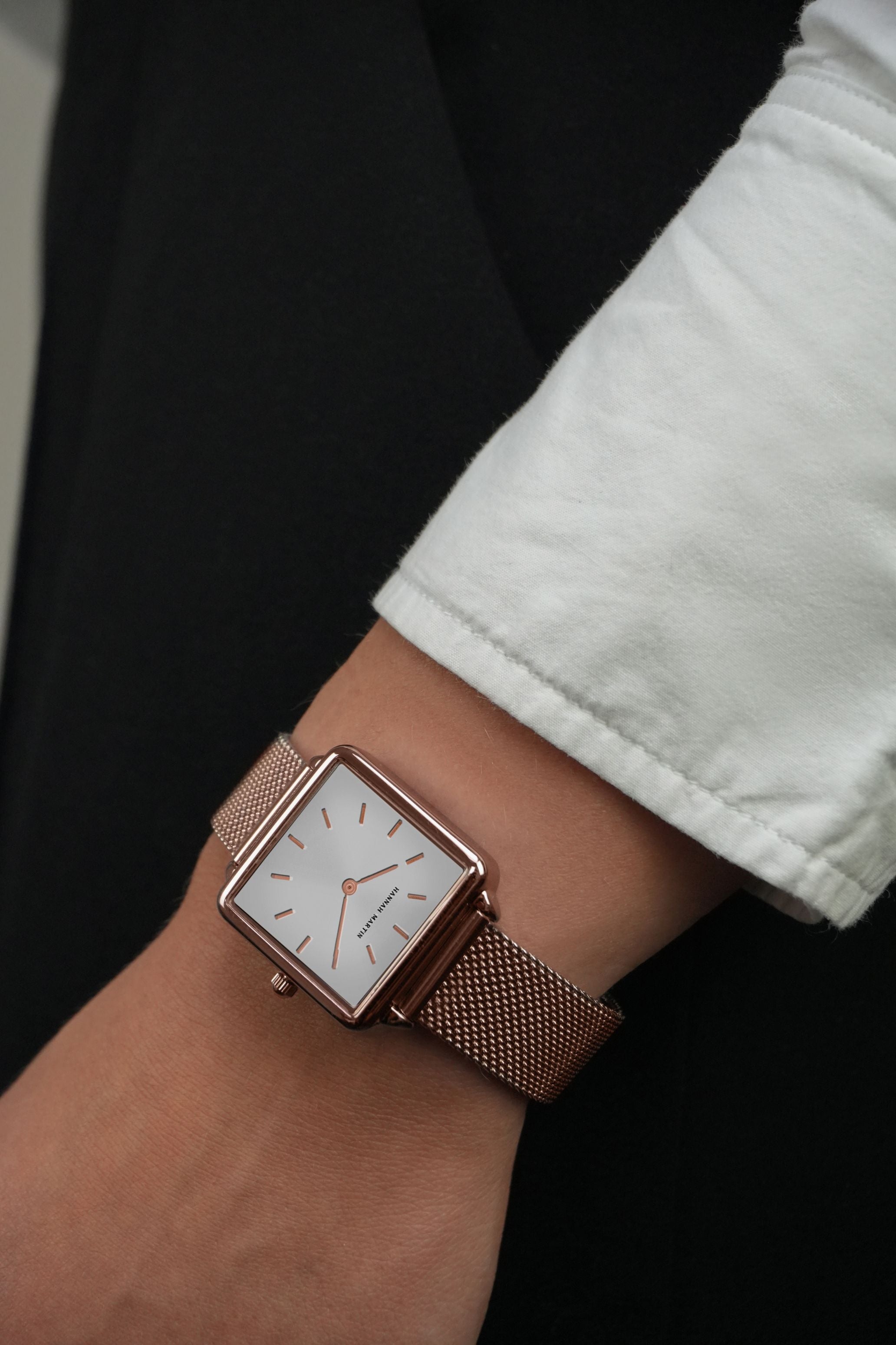 Elegant Square Watch with Rose Gold Finish and Mesh Band