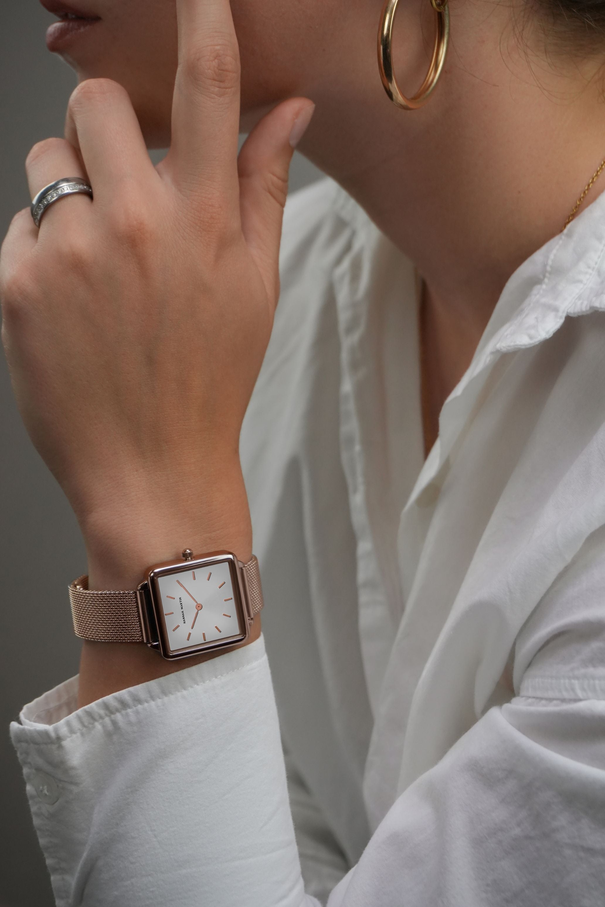 Elegant Square Watch with Rose Gold Finish and Mesh Band