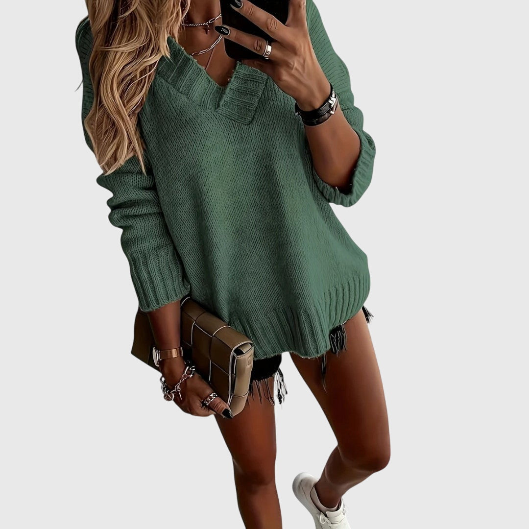 Carole - Elegant V-neck Knit Scarf