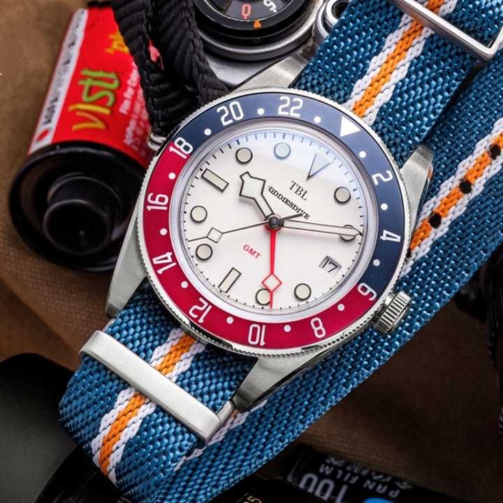 Luxury Luminous Quartz Watch