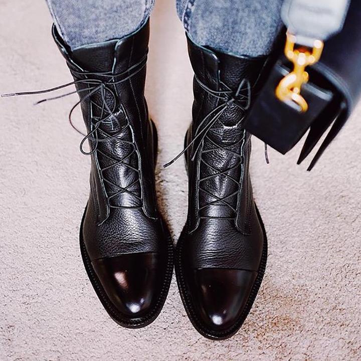 Isabella - Stylish and Elegant Lace-Up Boots for Any Occasion
