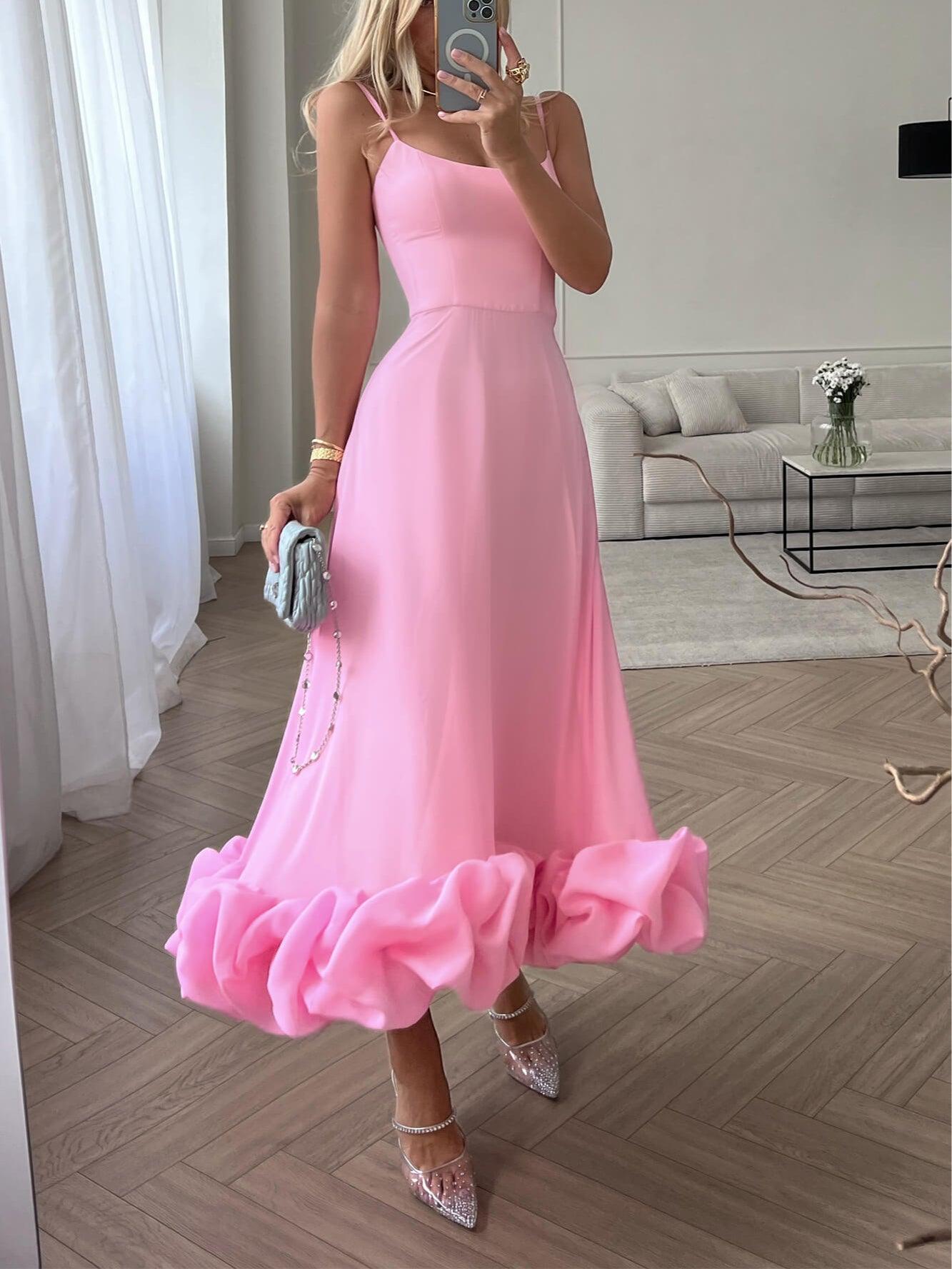 Elegant A-line Maxi Dress with Stylish Suspenders and Flowing Design