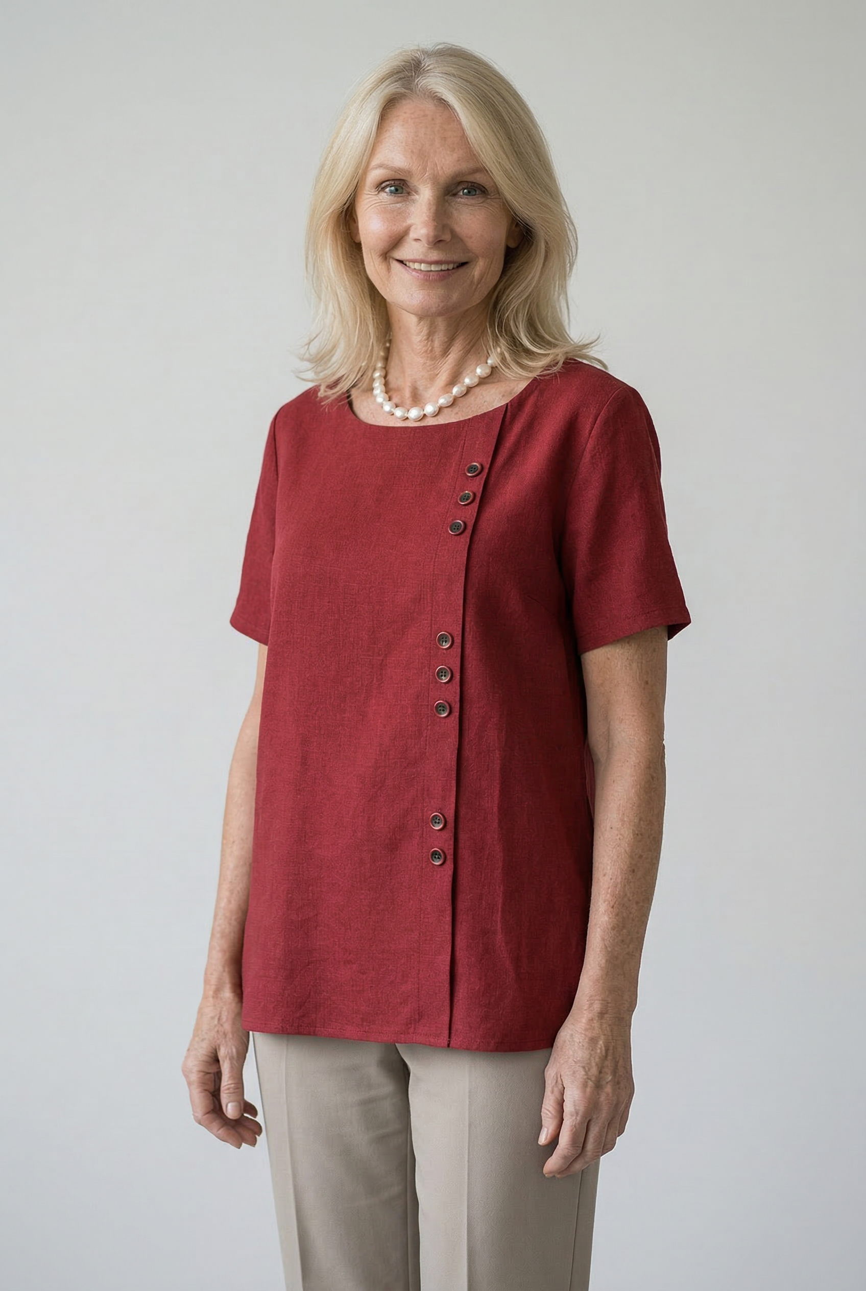 Elegant Women's Linen Blouse with Button-Front Closure
