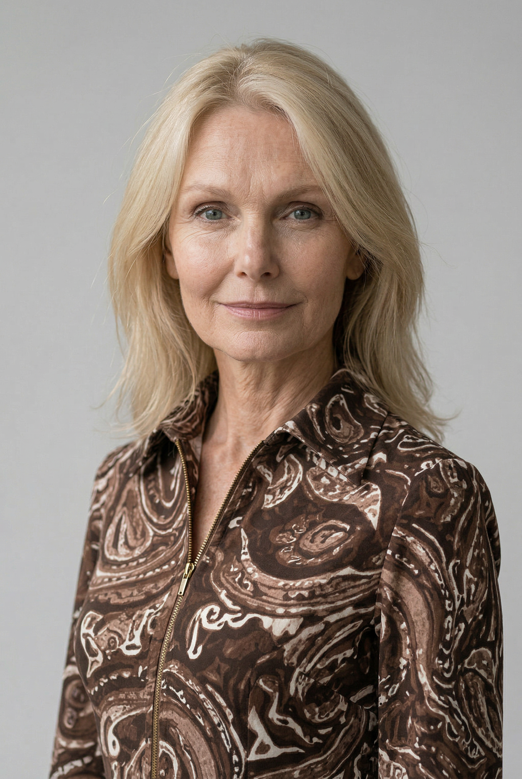 Elegant Vintage Maxi Dress with Paisley Pattern and Zipper