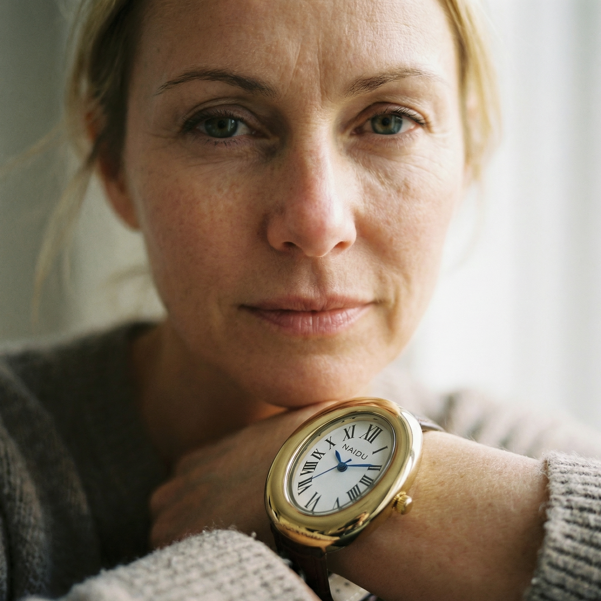 Elegant Lucca Leather Watch - Classic Style and Lasting Appeal