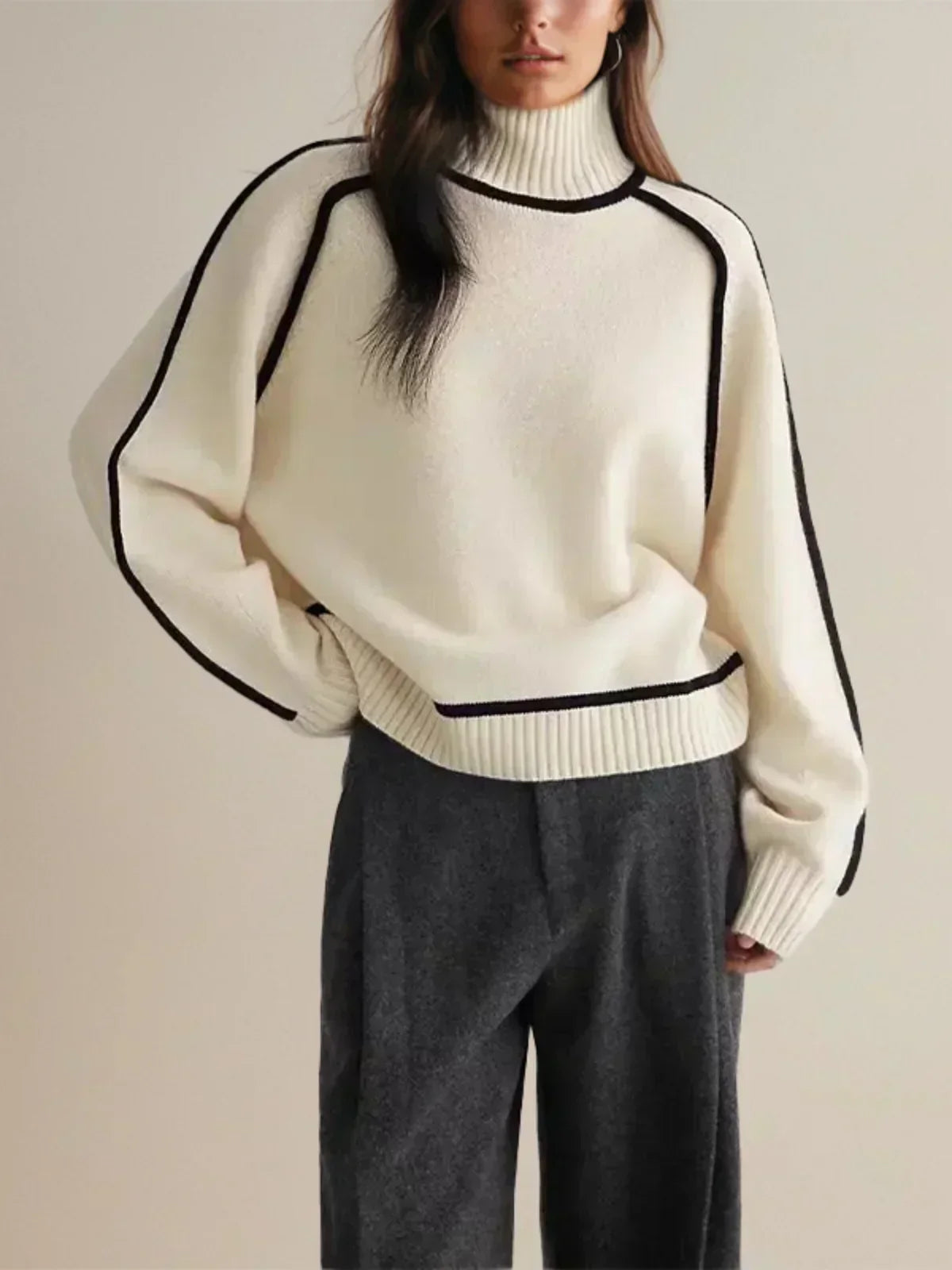 Lilia - Elegant turtleneck sweater for a sophisticated style