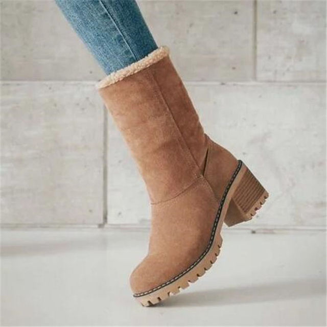 Women's Snow Boots with Plush Lining - Cozy and Warm Design