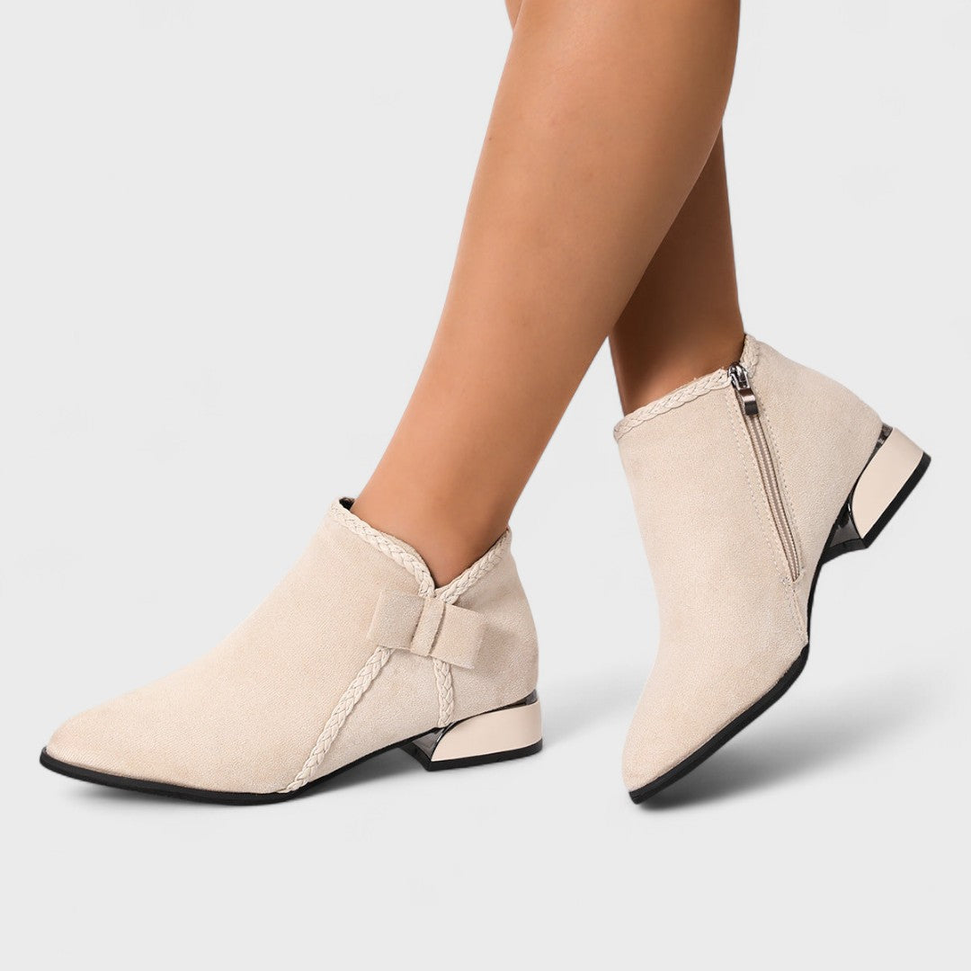 Stylish Modern Knit Boots for Trendy Everyday Wear