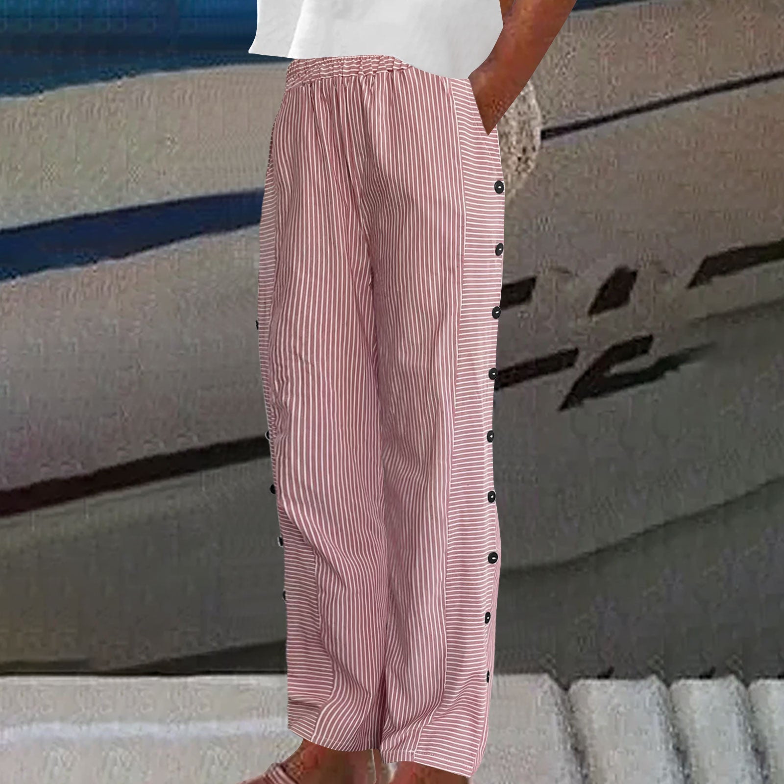 Vienna – Striped pants with decorative buttons