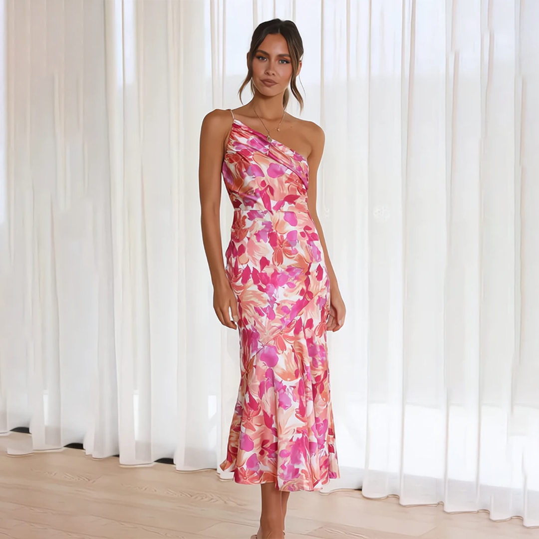 Effortless Summer Floral Dress for a Chic, Sunny-Day Look