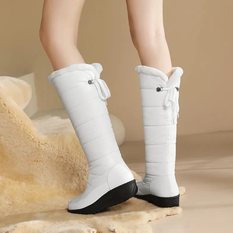 Warm and Elegant Plush Lace-up Ankle Boots for Women – Comfort and Style Guaranteed