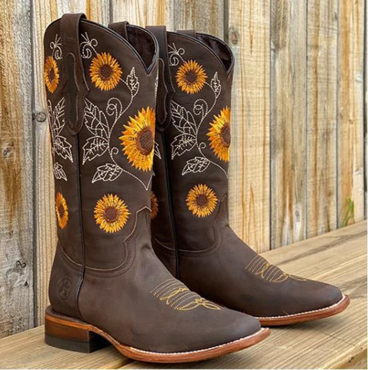 Leah - Mid-calf cowgirl leather boots for a trendy and sophisticated look