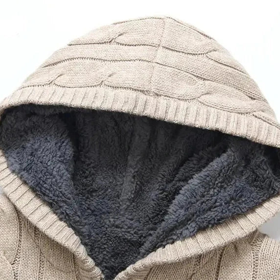 Giorgio Luxus Wool Knit Sweater for Stylish Warmth