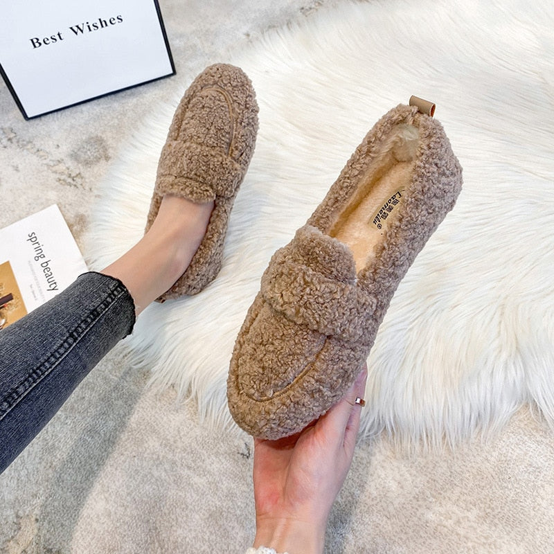 Luna - Comfortable Fleece Flat Shoes for a Unique Style