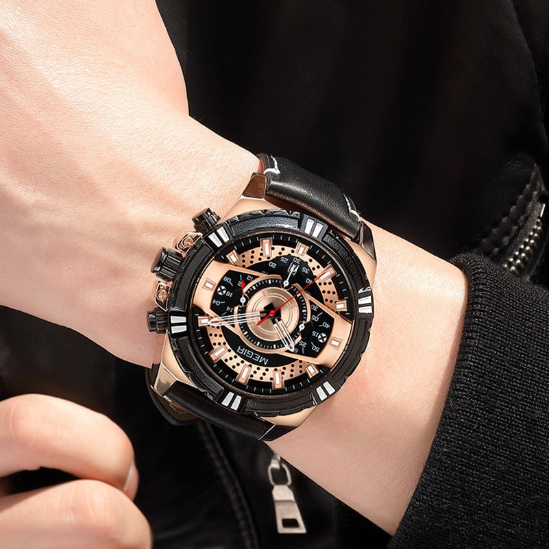 Luxury Sport Watch with Quartz Chronograph Leather for Military Spirit