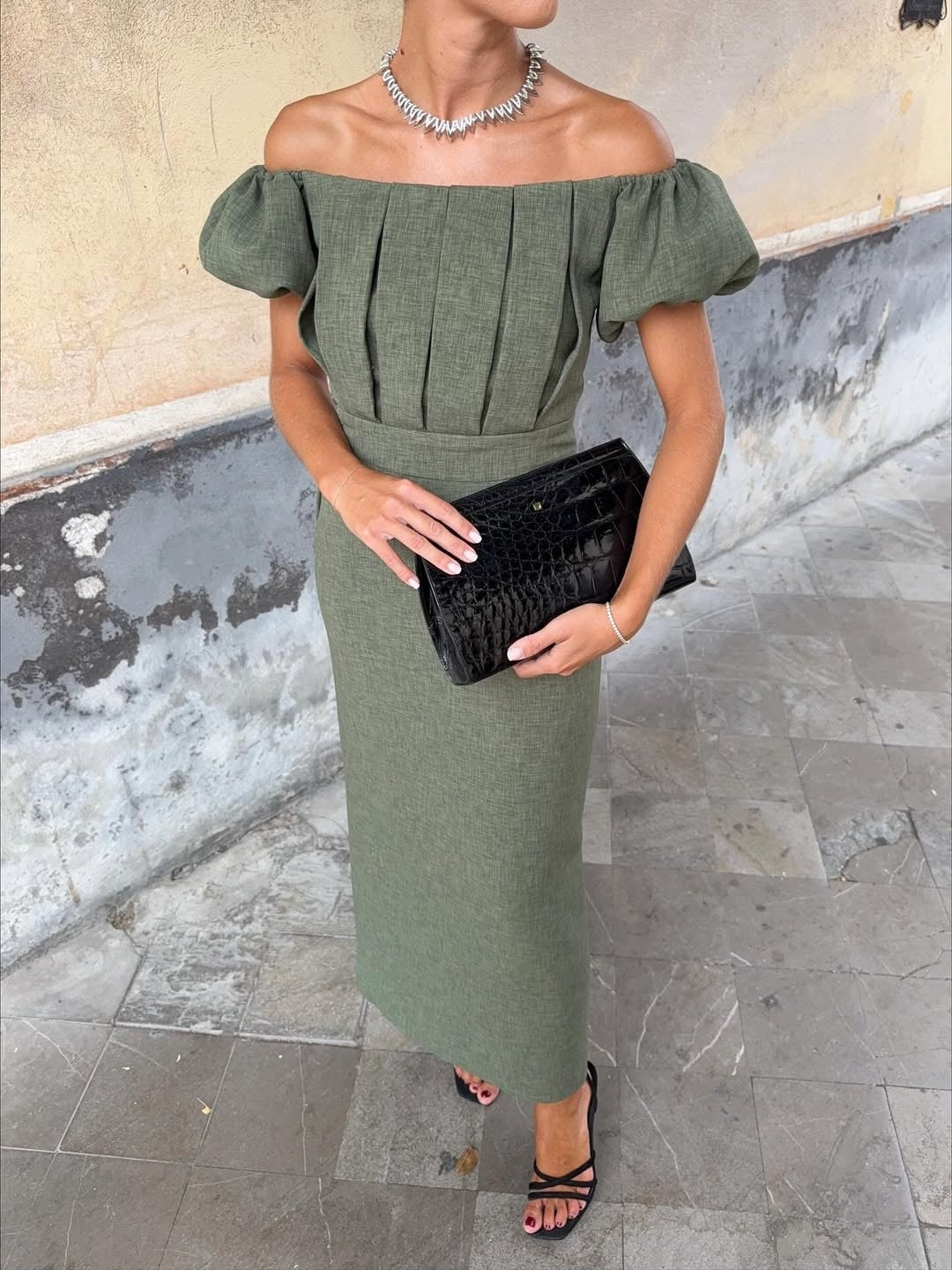 Chic one-shoulder puff sleeve pleated dress for elegant occasions