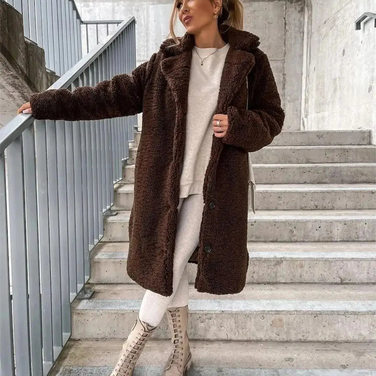 Jessica Luxurious Teddy Coat for Stylish Warmth and Comfort